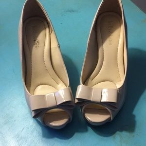 Nude Patent Heel with Bow